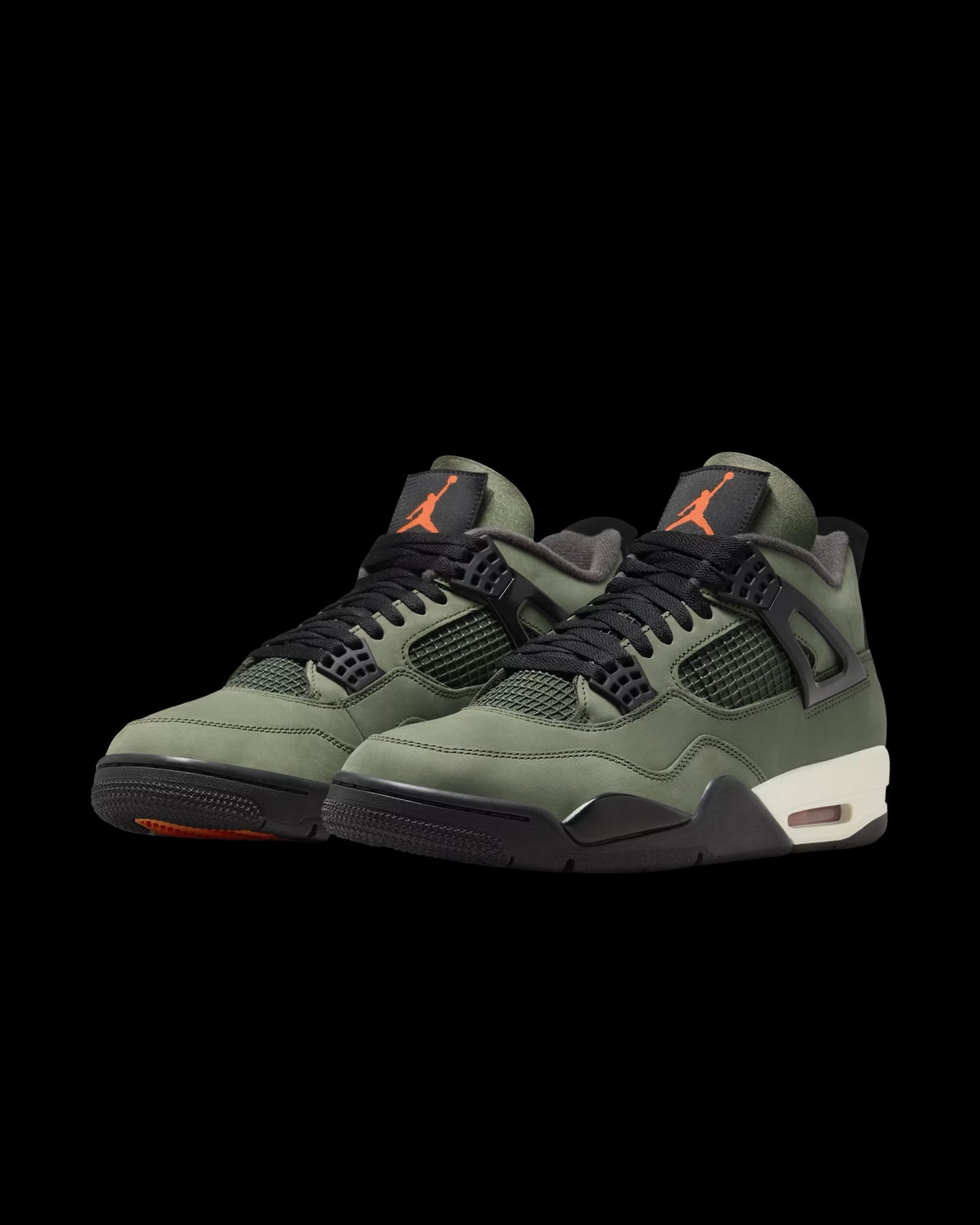 Air Jordan 4 x UNDEFEATED