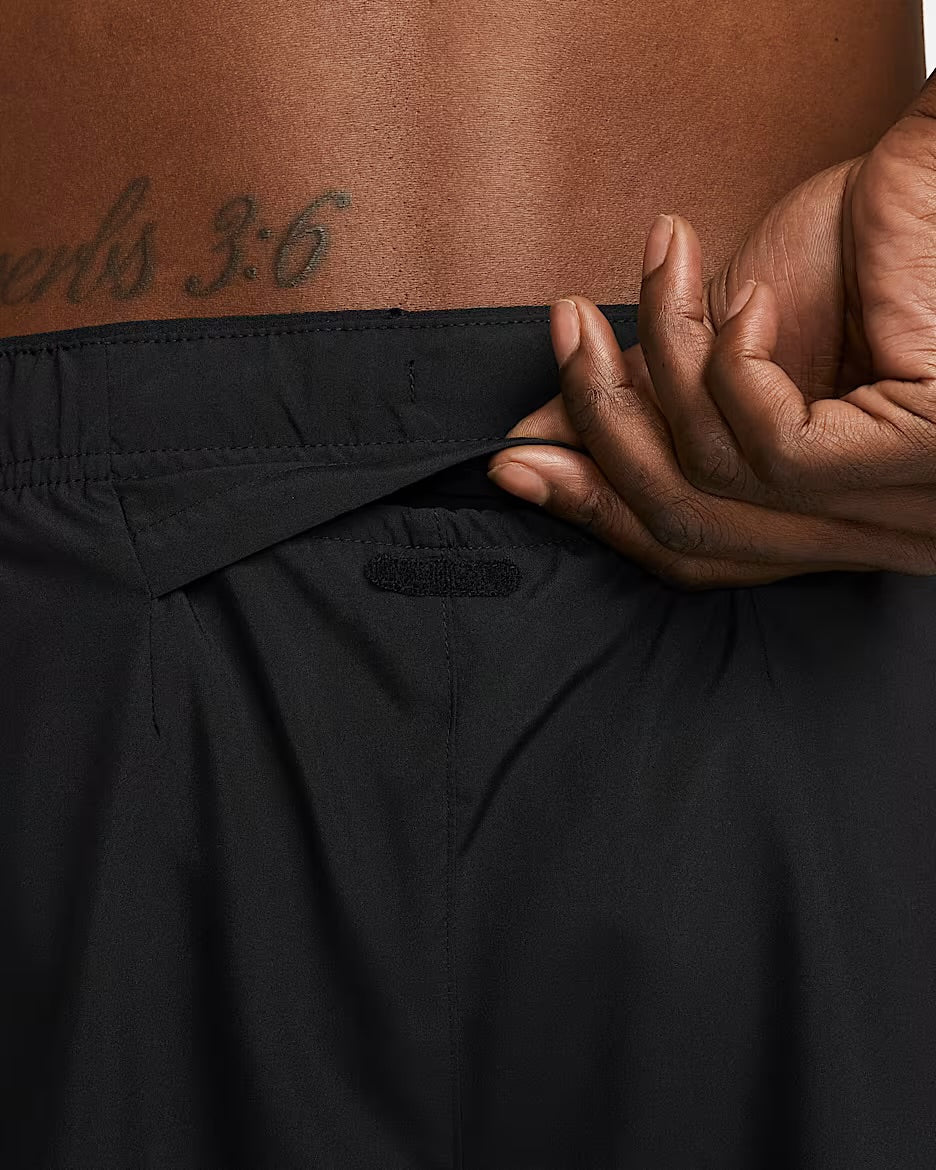 Nike Mens Dri-FIT 7" Challenger Shorts Black