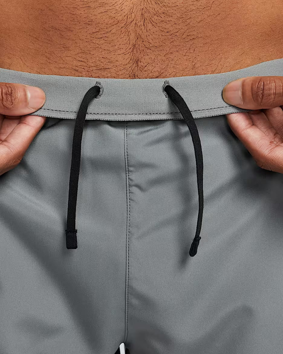 Nike Mens Dri-FIT 7" Challenger Shorts Grey